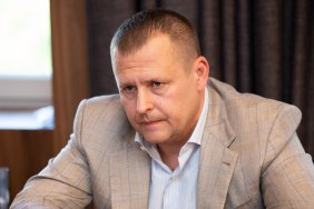 У Дніпрі закривають школи та евакуюють лікарню, а мер заявив, що не вистачає людей для ліквідації наслідків обстрілів