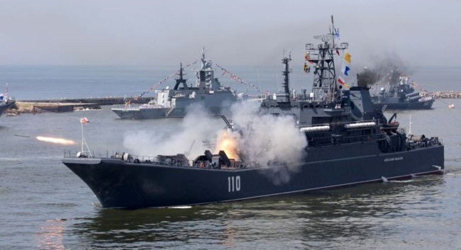 Російські ВМС вивели у Чорне море ракетоносії "Калібру": Подробиці від Військово-морських сил України