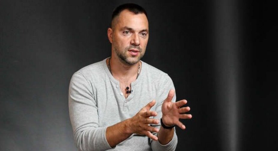 Intelligence denies that Arestovych left Ukraine with the permission of the GUR