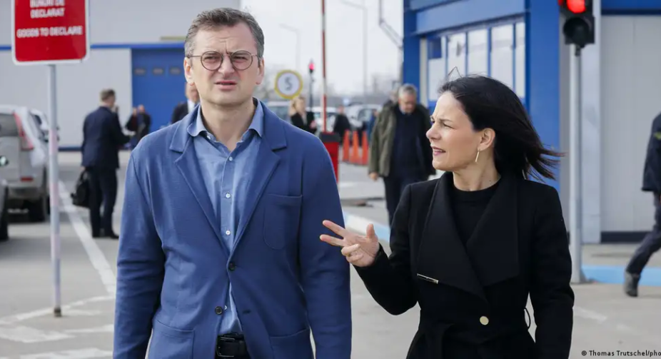 Голова МЗС Німеччини прибула до Одеси на річницю повномасштабної війни