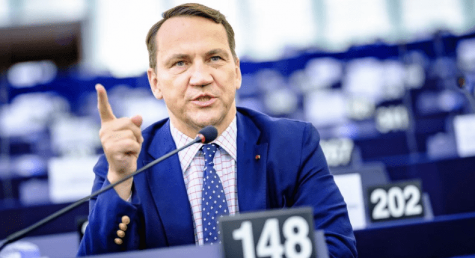 Декілька країн НАТО вже відправили військових до України: заява голови МЗС Польщі