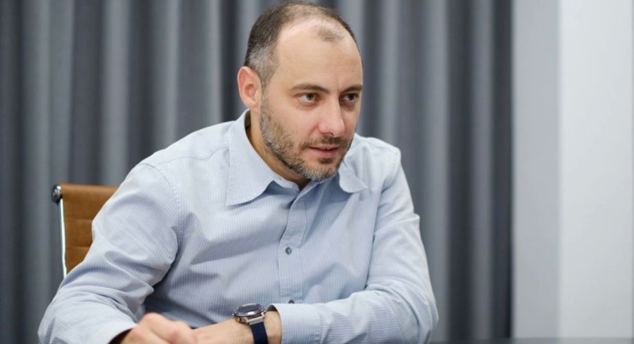 Ukraine is negotiating to resume air flights in conditions of war, - Infrastructure Minister