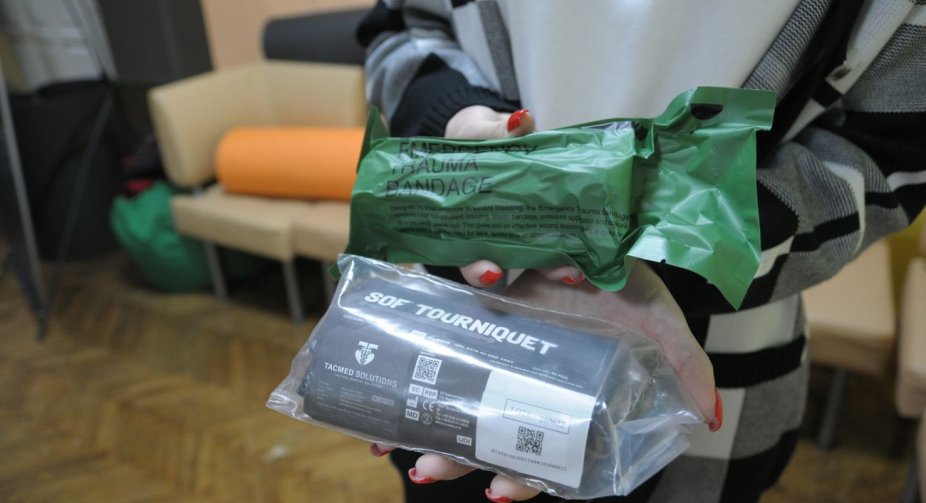 Виявлено 30 тисяч турнікетів на складах Командування медичних сил, що лежали майже рік