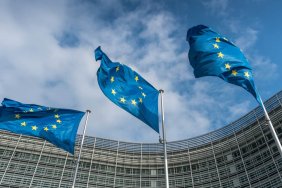 ЄС розглядає можливість використання російських активів для підтримки оборонної бази України