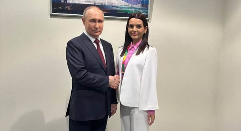 Голова Гагаузії обговорювала з Росією дешевий газ і "бонуси до зарплат"