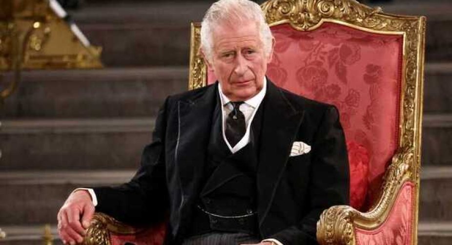 British King meets with Korean War veterans at Buckingham Palace after rumors of his "death"
