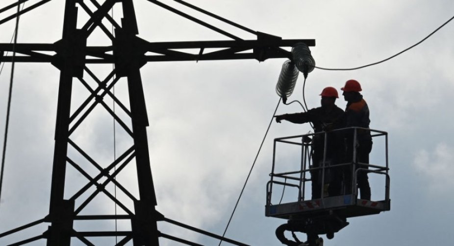 Three EU countries provide assistance to Ukraine's energy system: emergency power outages in seven regions