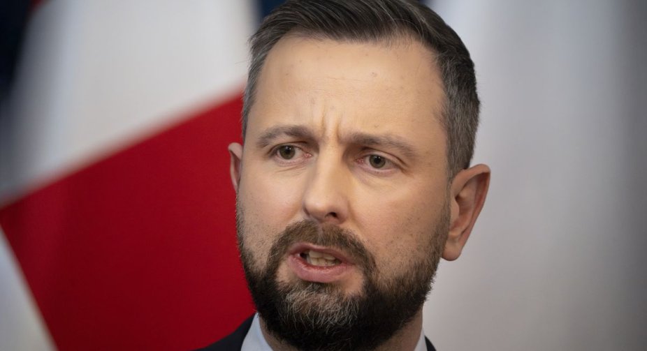 "Краще передати техніку": Польща відмовляється від відправлення військ в Україну
