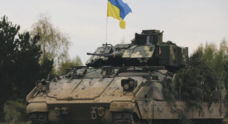 У Варшаві створено "коаліцію бронетехніки" для підтримки України, - Міноборони