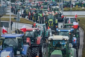 Польські фермери відмовилися від блокування пункту пропуску "Краківець", але черги залишилися