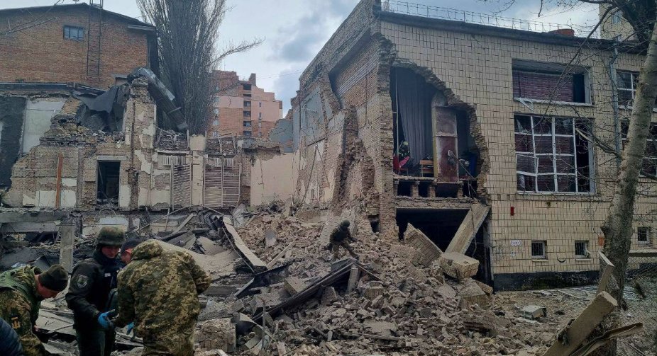 Kyiv Post : Атака РФ по Києву була націлена на приміщення, де перебувають високопоставлені співробітники СБУ