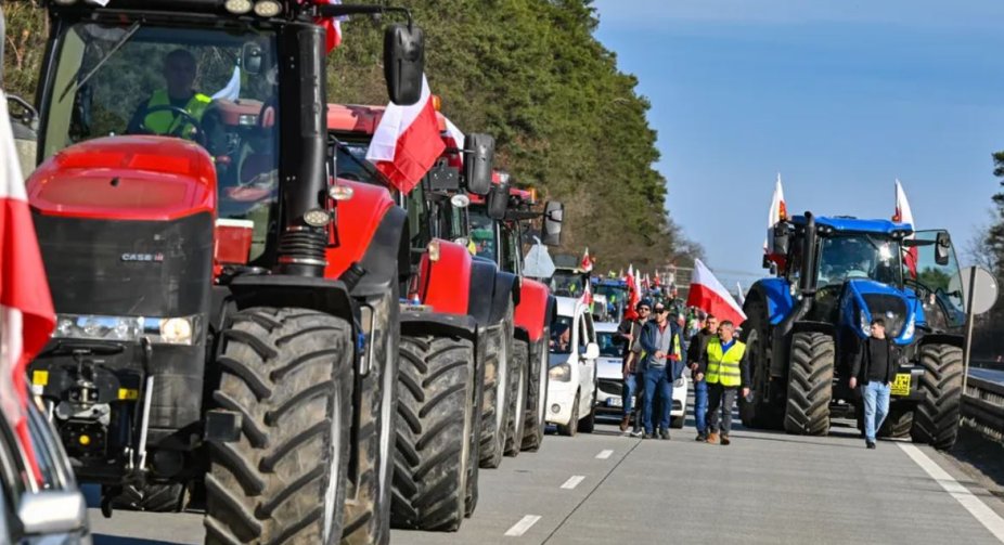 Polish farmers blocked a checkpoint on the border with Slovakia: the reason for the protest