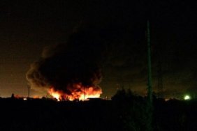 Дрони вночі масово атакували Таганрог: повідомляють про пошкодження авіазаводу