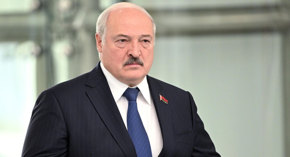 Lukashenko calls on the West to "draw with Russia"
