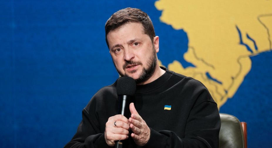 Україна повертатиме території не лише за допомогою зброї, - Зеленський