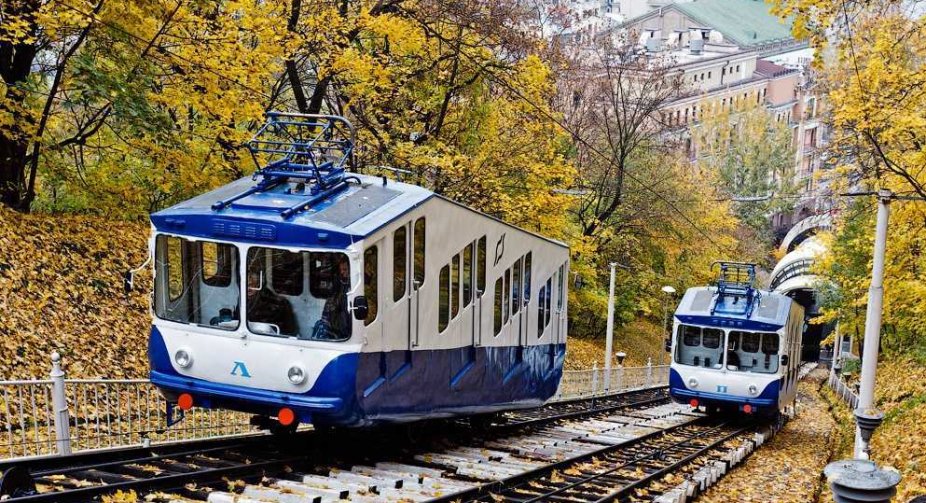 Трагічна подія на станції фунікулера у Києві: ДБР розпочало розслідування