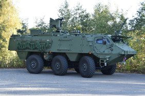 Канада на початку літа поставить Україні 10 БТР ACSV 8x8