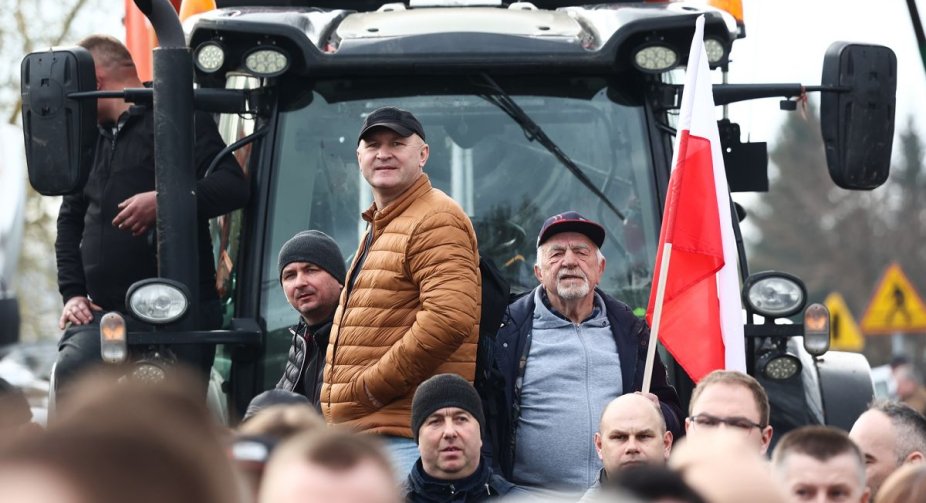 Поляки за добу не пропустили жодної вантажівки в бік Польщі на заблокованих КПП