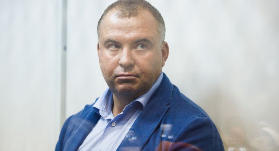 Гладковського оголосили у розшук у справі про автівки для армії