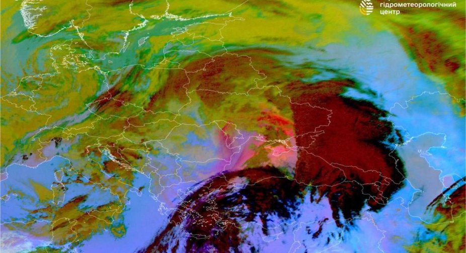 Dust from the Sahara came to Ukraine: meteorologists warn of yellow clouds and "dirty" rain