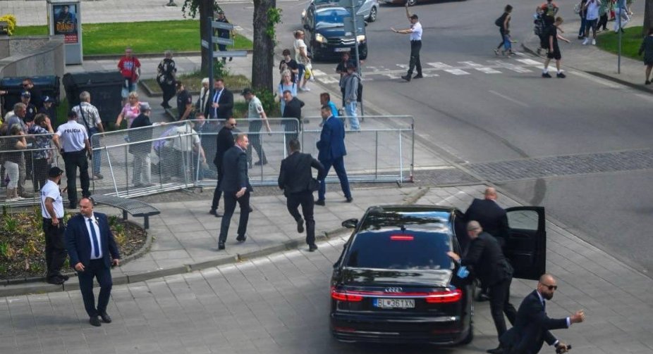 Slovak Prime Minister was attacked: Robert Fico is wounded, probably in serious condition (UPDATED)
