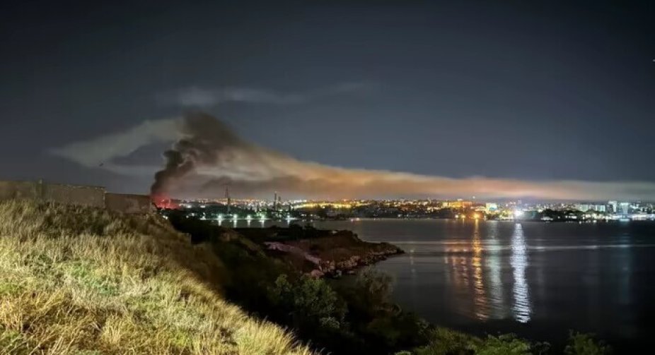 Air alert in Crimea: Russians report large-scale missile attack