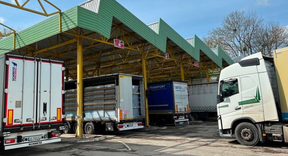 Slovakia has resumed traffic flow across the border with Ukraine at the Vysne Nemecke – Uzhhorod checkpoint