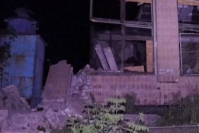 Нічний обстріл Харкова: зруйновано майстерню ліцею та пошкоджено десятки авто