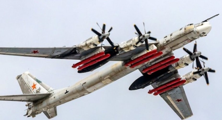 Russian strategic bombers: a look at the situation at the Olenya air base