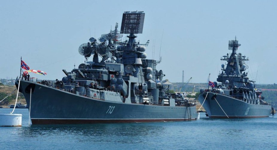Could Russia lose its last cruise missile ship in Crimea: an overview of the situation