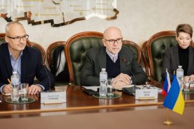 Посол Чехії відвідує Дніпро: участь у відкритті виставки та співпраця у навчальних закладах