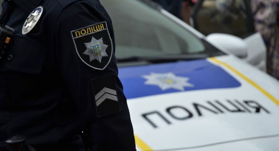 На передовій: поліція отримала вогневий удар під час евакуації у Красногорівці
