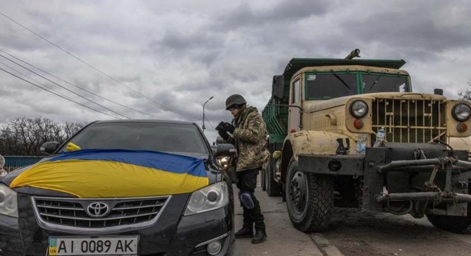  Українці не зможуть вивозити автомобілі, що стоять на військовому обліку, за межі своїх областей: подробиці