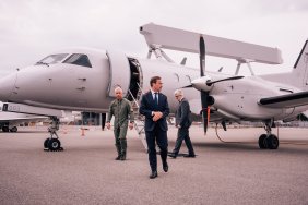 Україна отримає два літаки радіолокаційної розвідки та управління від Швеції 