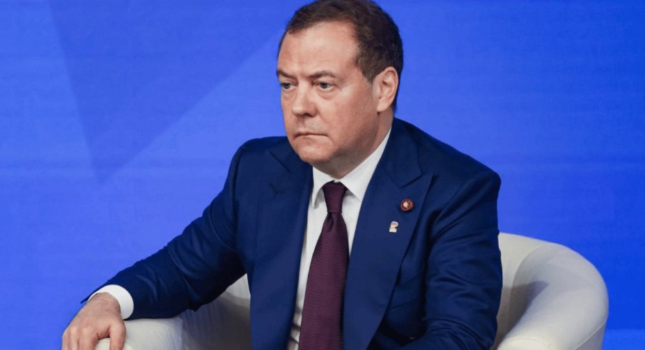 Medvedev threatens nuclear strike on Ukraine and NATO countries in case of attacks by Western weapons on Russian territory
