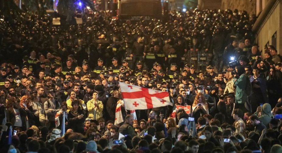 Протести в Тбілісі: спецназ МВС здійснює розгін акції проти законопроєкту про "іноагентів"