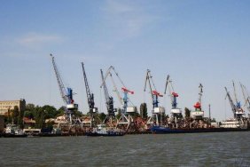 Пожежа у порту "Азов" в Ростовській області: палає термінал з українським зерном