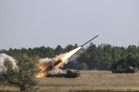 Масований удар РФ: ППО України збила десятки дронів і ракети, крім "Кинджалів"
