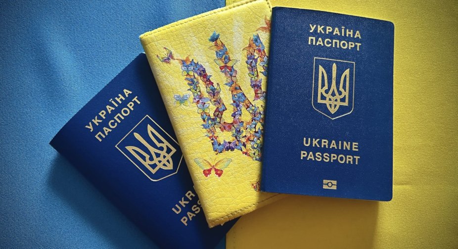Продовження проєкту: "Документ" надає послуги українцям за кордоном