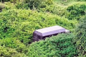 Truck with military license plates broke through the border in Zakarpattia: 32 Ukrainians are detained in Hungary