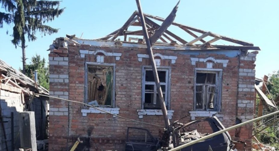 Російський обстріл під Харковом: більше двадцяти постраждалих у селищі Буди (ОНОВЛЕНО)