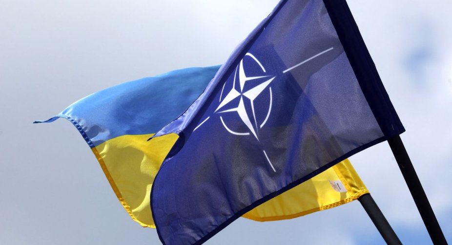 Країни НАТО погодили виділення 40 млрд дол Україні наступного року, - Reuters 