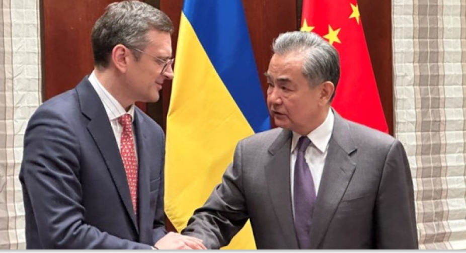 Кулеба в Китаї: Пекін розгляне питання двосторонньої співпраці та підходи до мирного врегулювання ситуації в Україні