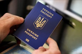 Нові умови для чоловіків за кордоном: паспортний сервіс відновив прийом документів