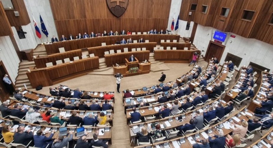 Словацький парламент не засудив удар по «Охматдиту»: проєкт резолюції відхилено