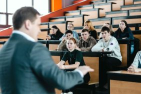 У МОН розповіли про аспірантів: більшість - чоловіки призовного віку