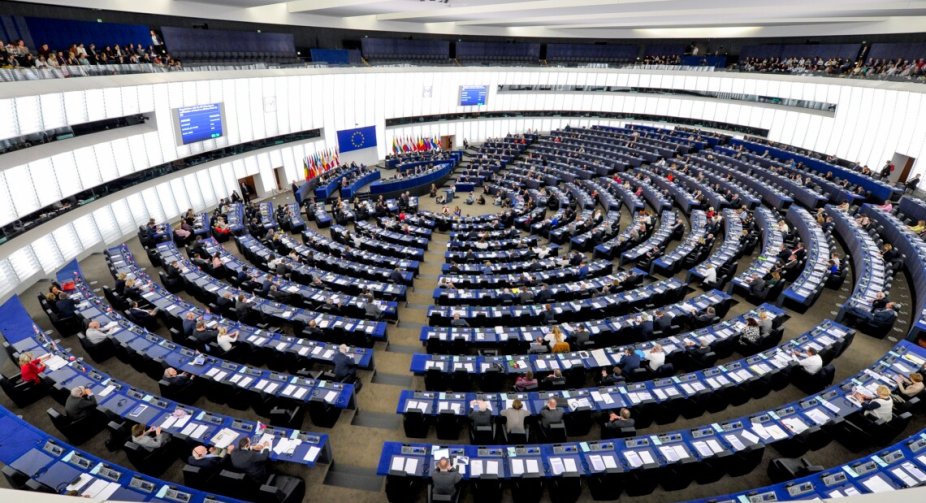 Резолюція Європарламенту: підтримка України і засудження дій Орбана
