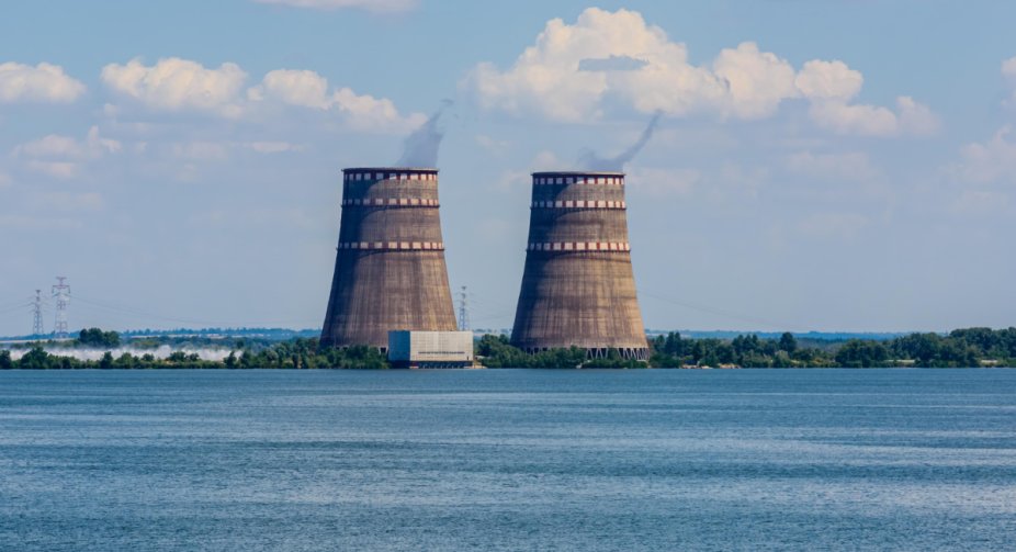 Безпілотники атакували підстанцію біля Енергодара: 8 працівників Запорізької АЕС поранені