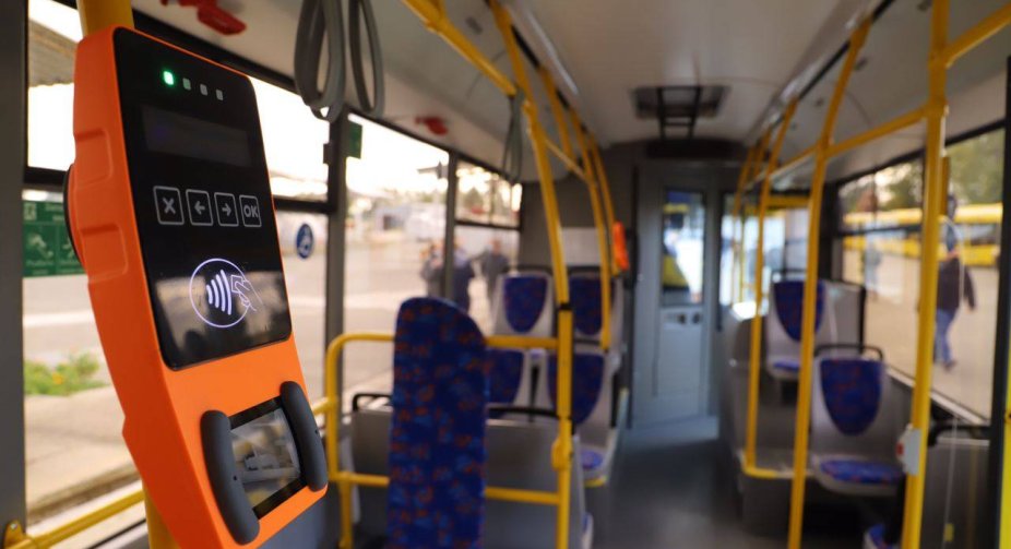 Жінок безкоштовно навчать водити міські автобуси через дефіцит кадрів
