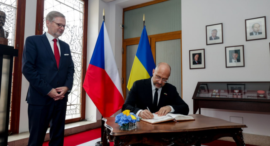 Чехія та Україна посилюють військову співпрацю: нова підготовка для 1700 військових